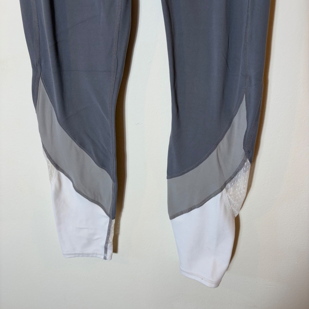 Athleta Salutation Stash Pocket Colorblock 7/8 Tight Size‎ Small - Picture 3 of 9